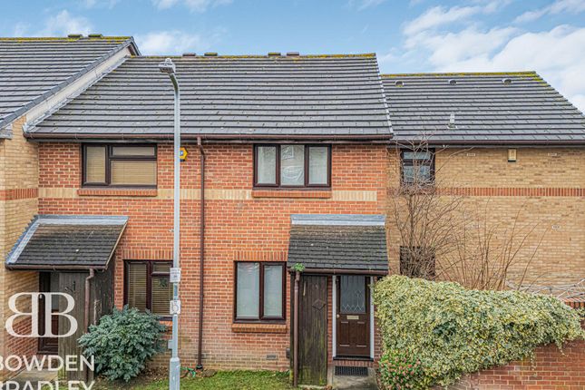 2 bed property, in Bernards Close, £400,000