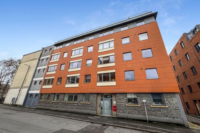 3 bed property, in Dean Street, £280,000