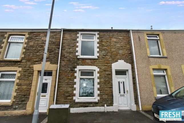 2 bed property, in Pentre Treharne Road, £139,950