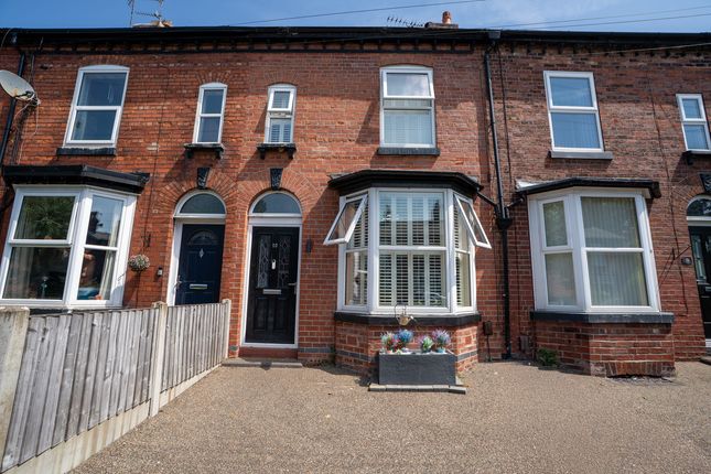 2 bed property, in Greg Street, £260,000