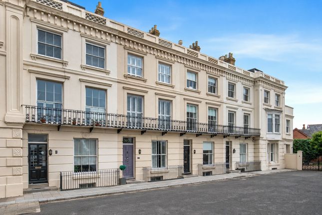 5 bed property, in Clifton Terrace, £1,000,000