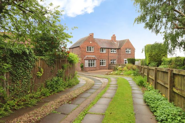 3 bed property, in Highgate Lane, £400,000