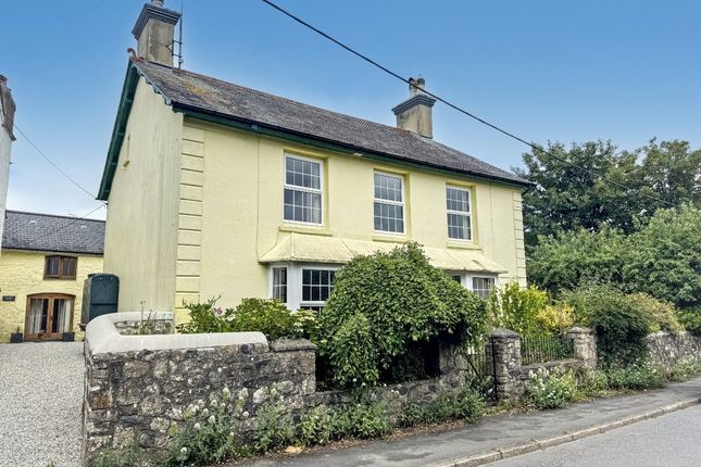 5 bed property, in Sticklepath, £415,000
