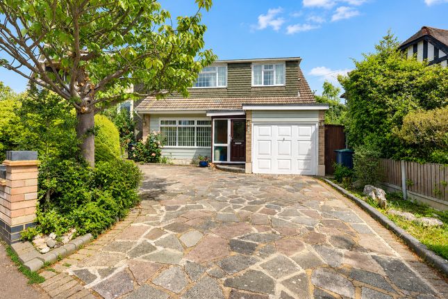 4 bed property, in Southernhay, £525,000