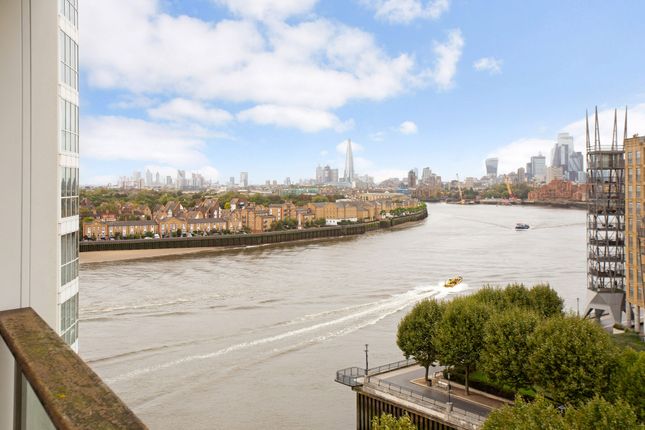 1 bed property, in Westferry Circus, £750,000