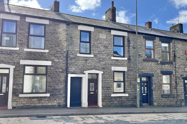 3 bed property, in Market Street, £200,000