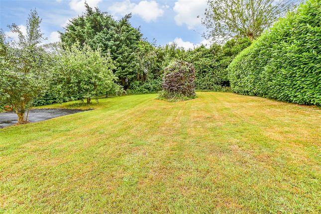 3 bed property, in London Road, £750,000