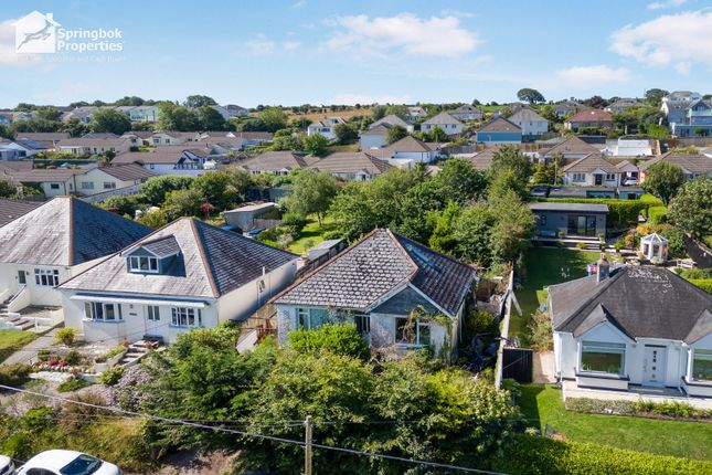 3 bed property, in Trevanson Road, £425,000