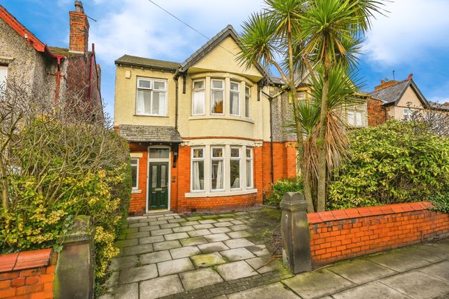 4 bed property, in Kingsway, £360,000