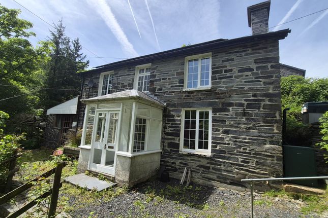 3 bed property, in Upper Corris, £325,000