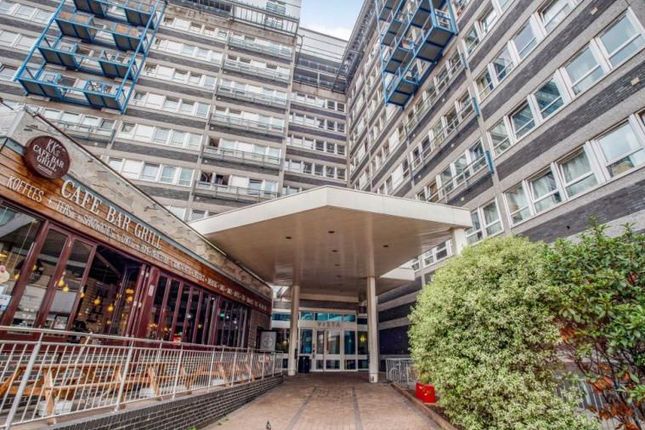 1 bed property, in Flat 518 The Vista Building, £105,000