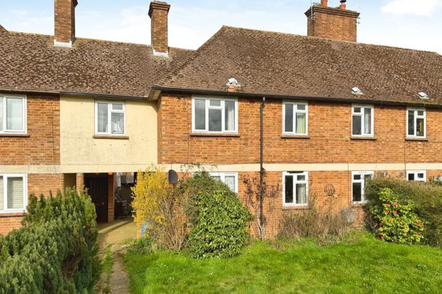 4 bed property, in The Chennells, £275,000