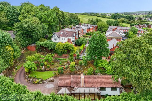 3 bed property, in Thorncliffe Avenue, £695,000