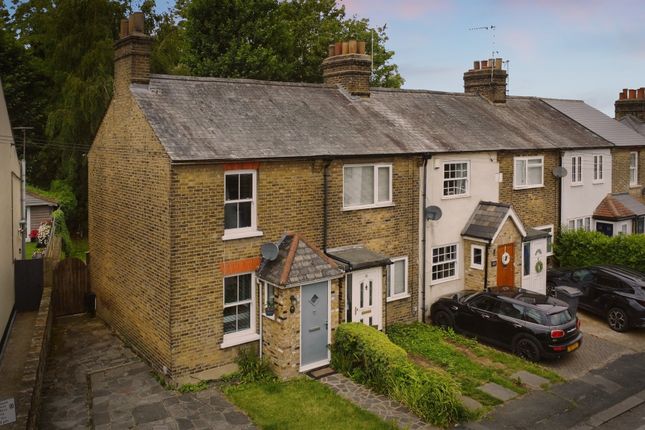 2 bed property, in Milton Road, £400,000