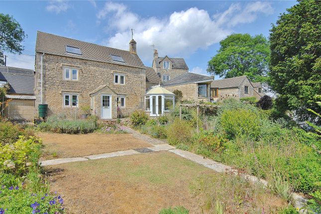 3 bed property, in Halfway Pitch, £390,000