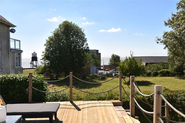 4 bed property, in St. Georges Avenue, £450,000