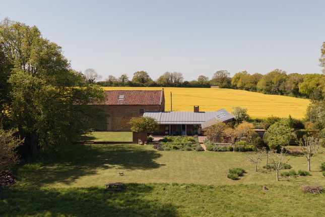 3 bed property, in Tithe Barn, £1,000,000