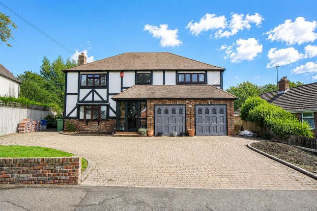 5 bed property, in Lower Glen Road, £550,000