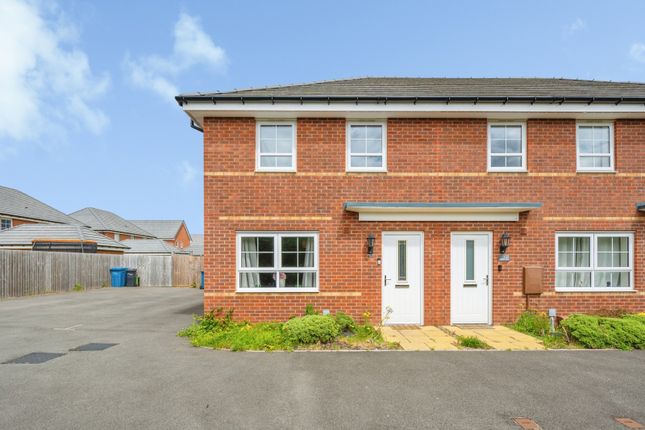 3 bed property, in Austen Drive, £280,000