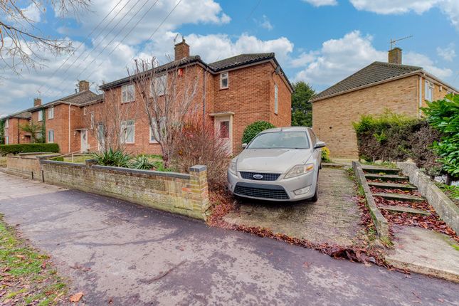 3 bed property, in Bluebell Road, £270,000