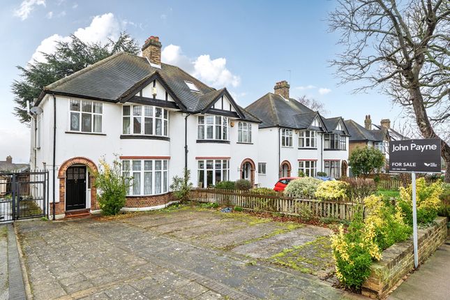 3 bed property, in Shrewsbury Lane, £625,000