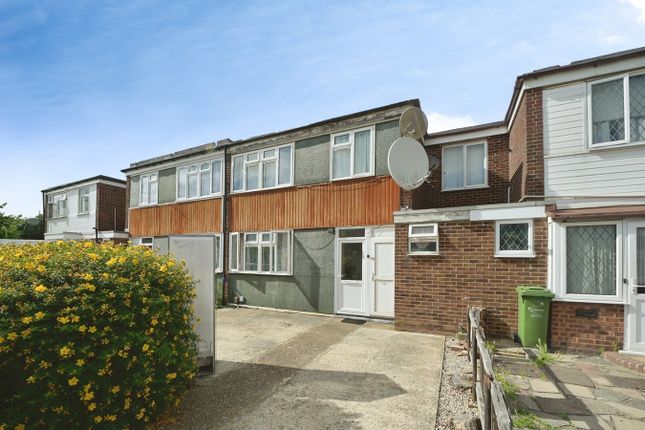 4 bed property, in Wellington Drive, £335,000