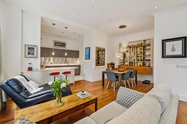 2 bed property, in Sterling Mansions, £1,250,000