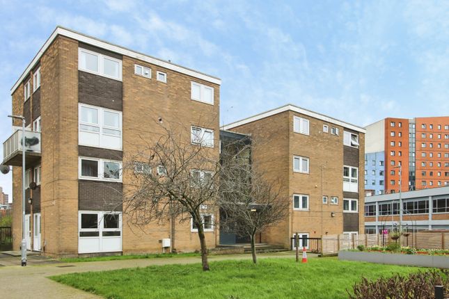 3 bed property, in Marlborough Grange, £170,000