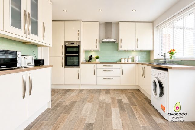 2 bed property, in Moor Road, £340,000