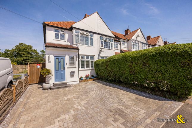 3 bed property, in Lyndon Avenue, £475,000