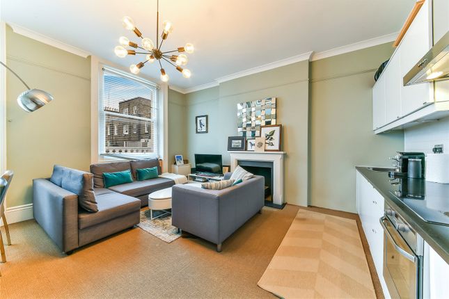1 bed property, in Hereford Road, £535,000