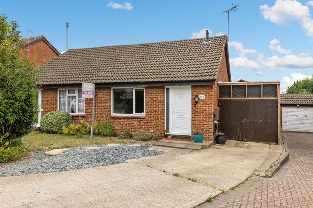 2 bed property, in Coleridge Close, £350,000