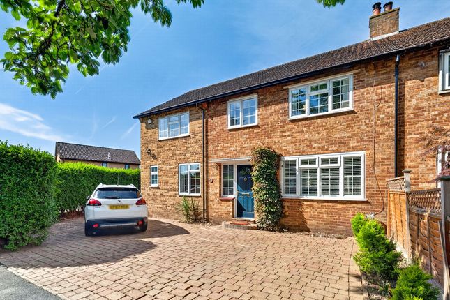 4 bed property, in Braycourt Avenue, £685,000