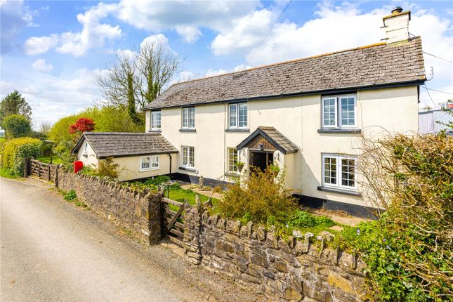 3 bed property, in Twitchen, £950,000