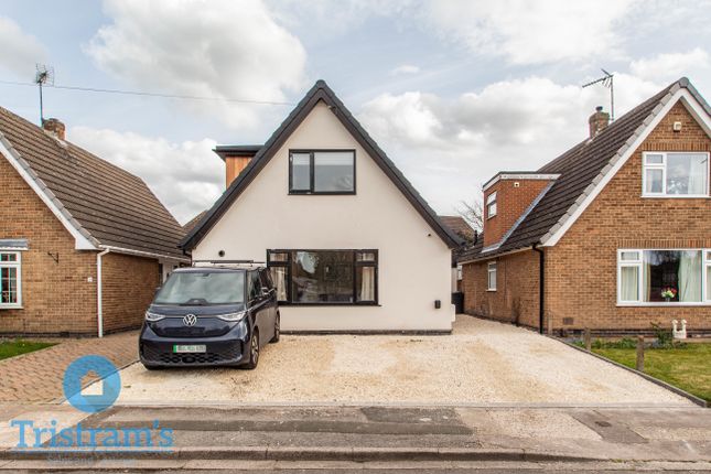 3 bed property, in Norfolk Avenue, £400,000