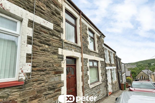 3 bed property, in Church Street, £115,000
