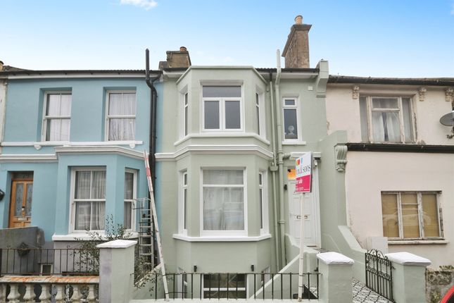 3 bed property, in St. Georges Road, £315,000