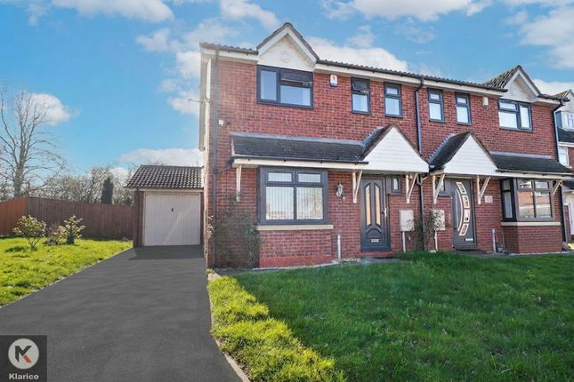 4 bed property, in Bramble Dell, £350,000