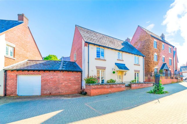 4 bed property, in Church Croft, £340,000