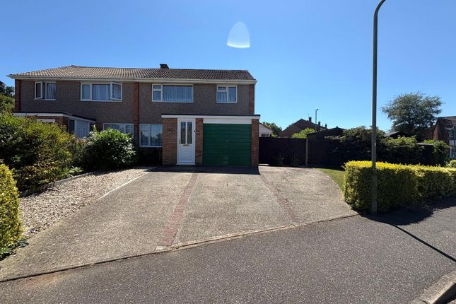 3 bed property, in Millhead Road, £299,950