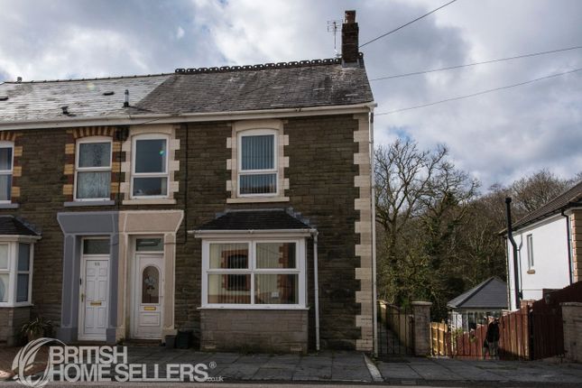3 bed property, in Glanamman, £210,000