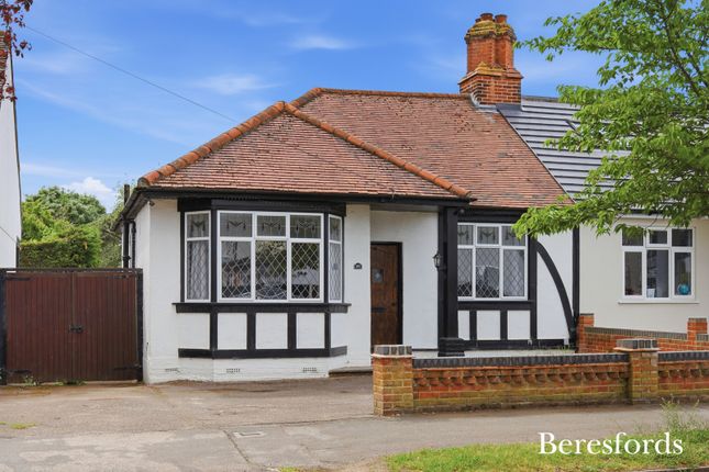2 bed property, in Cranston Park Avenue, £650,000