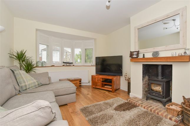 3 bed property, in Graystone Road, £500,000