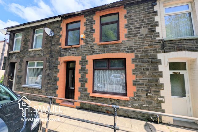 3 bed property, in Abercynon Road, £140,000