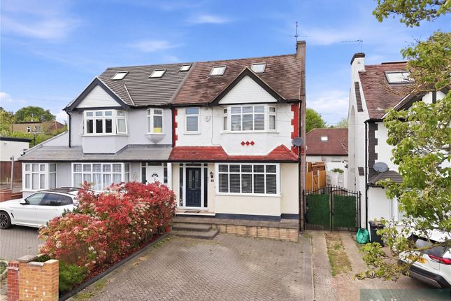 4 bed property, in Hillside Avenue, £750,000