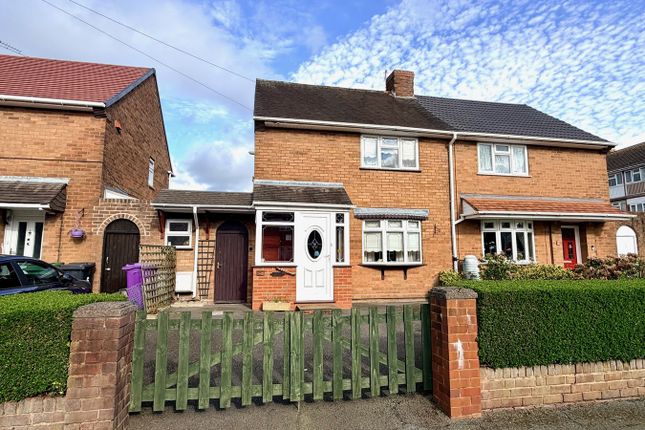 2 bed property, in Wheeler Road, £180,000