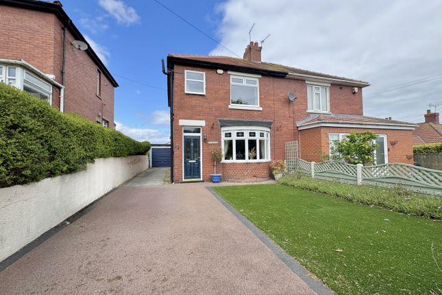 2 bed property, in High West Lane, £245,000