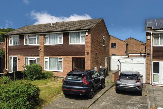 3 bed property, in Raymond Avenue, £235,000