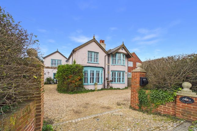 5 bed property, in Borstal Hill, £850,000