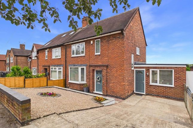 3 bed property, in Southdale Drive, £280,000